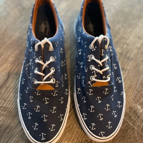 G.H. Bass & Co. Navy Anchor Women's Boat Shoes Size 9 - Picture 2 of 6